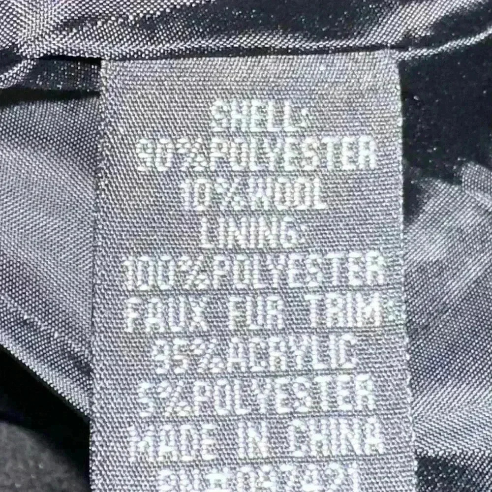 Alloy Apparel Cost with Fur Hood - Picture 6 of 8